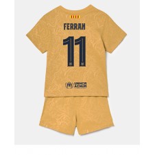 Barcelona Ferran Torres #11 Bortedraktsett Barn 2022-23 Kortermet (+ korte bukser)